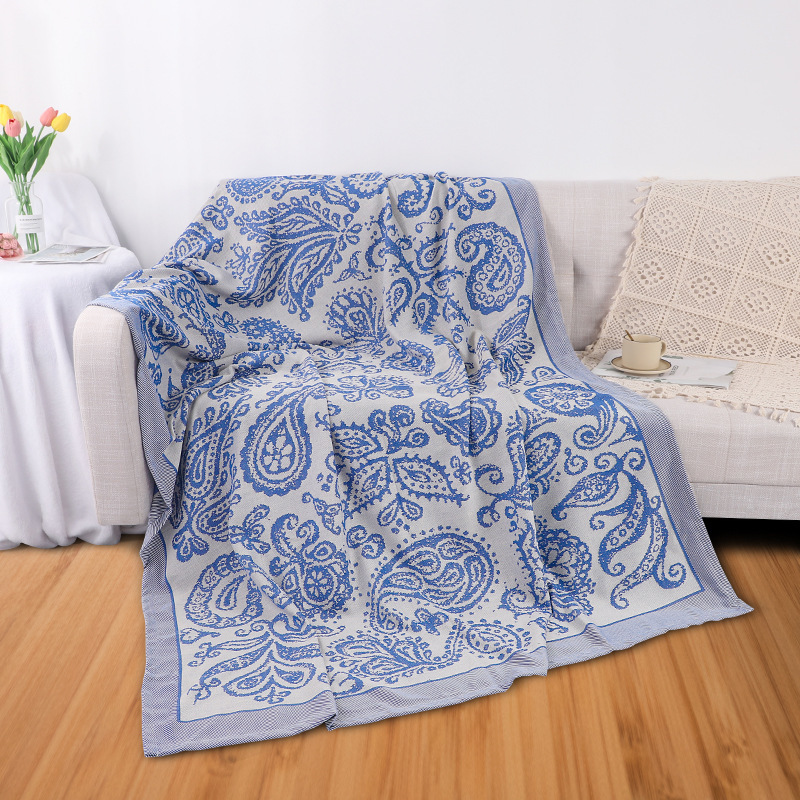 Knitted blanket