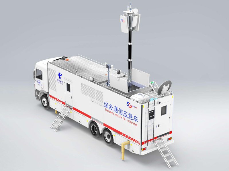 Detailed image of a 12-meter heavy communication vehicle Detailed image of a 12-meter heavy communication vehicle