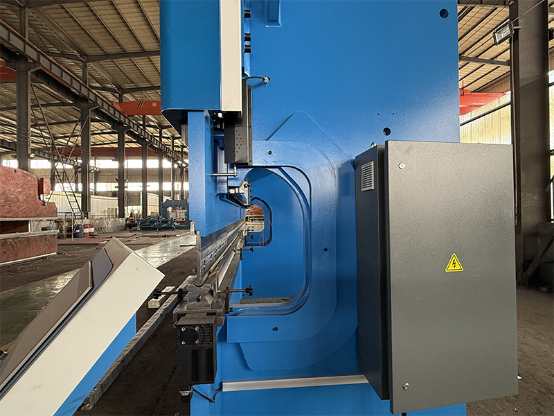 CNC hydraulic plate bending machine safety regulations