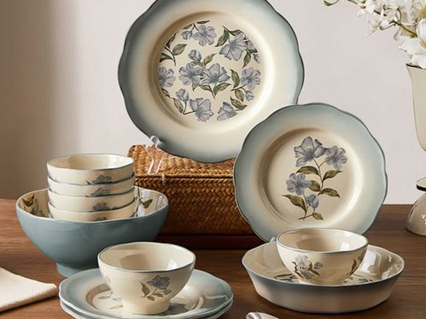 Round melamine rice bowls
