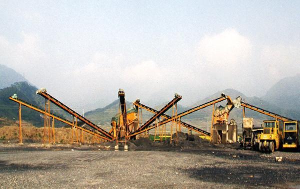 大型碎石機(jī)