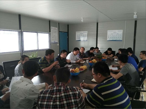 乌龙山Ⅱ标项目部召开安全生产及营改增学习专题会