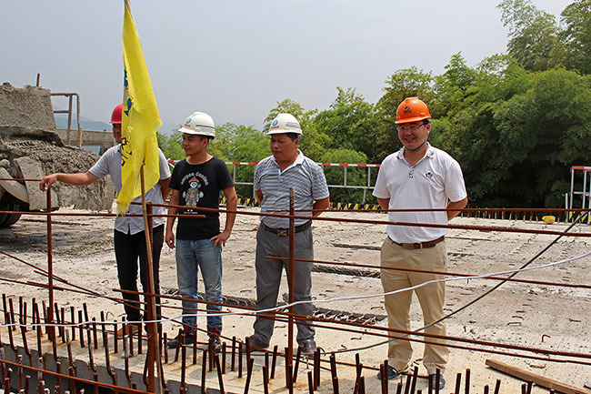 杭长北延3标桥面铺装首件施工顺利完成