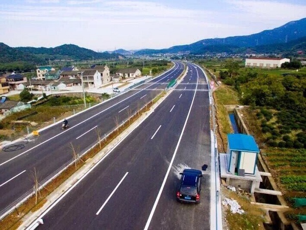 穿山疏港高速梅山保税港区连接线正式通车