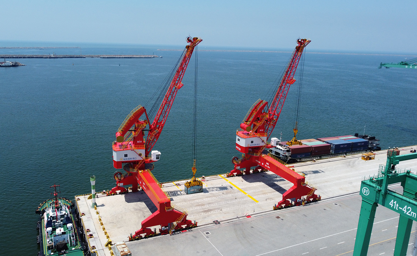 Single-Jib Portal Crane