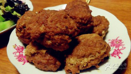 炸扁肉丸子