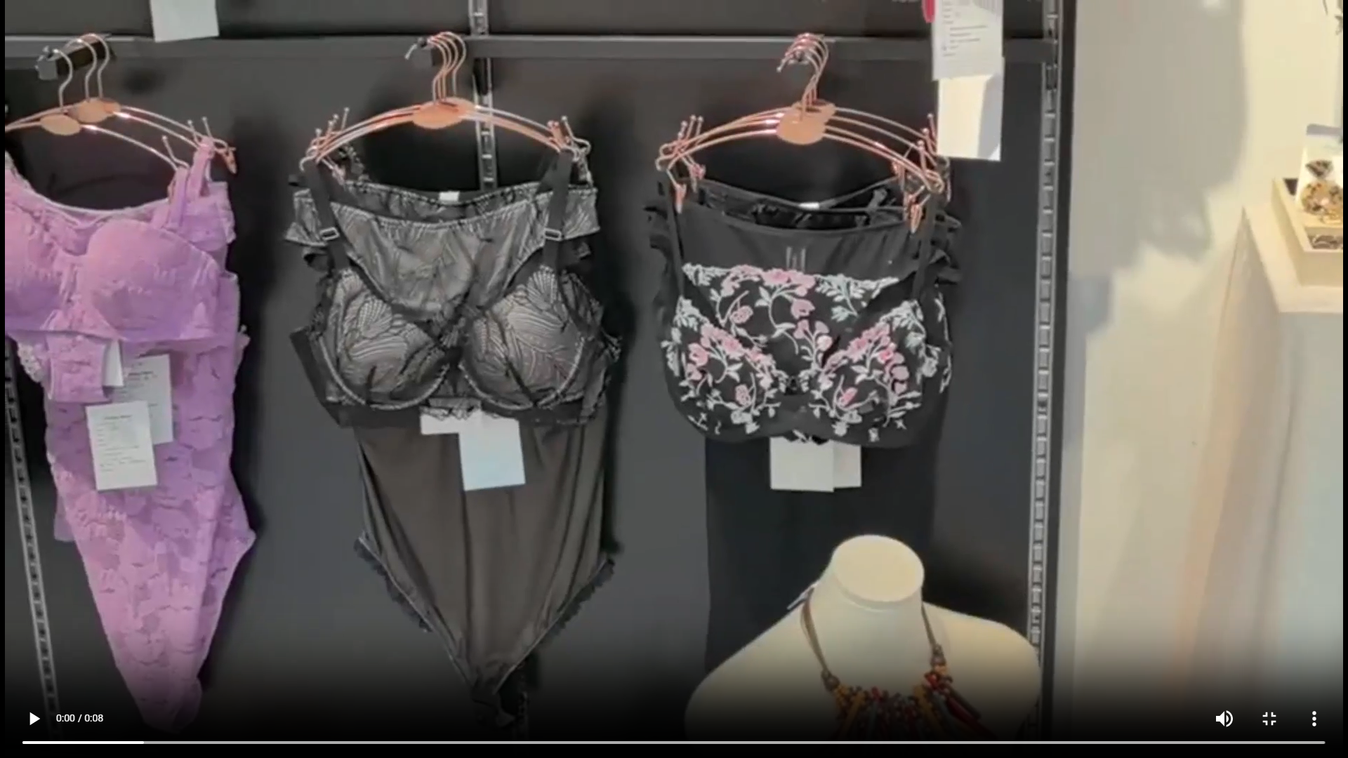 showroom showroom