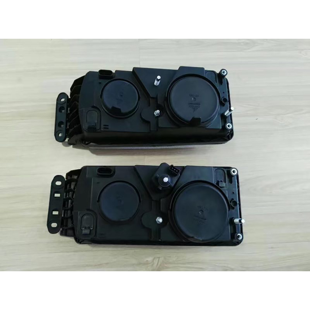 HEAD LAMP  RH