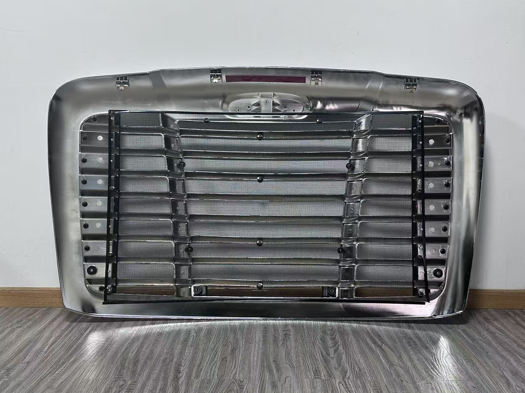 GRILLE WITH BUGSCREEN -CHROME
