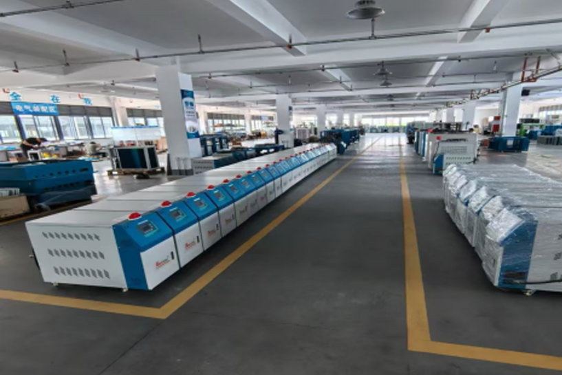 Mold temperature machine case