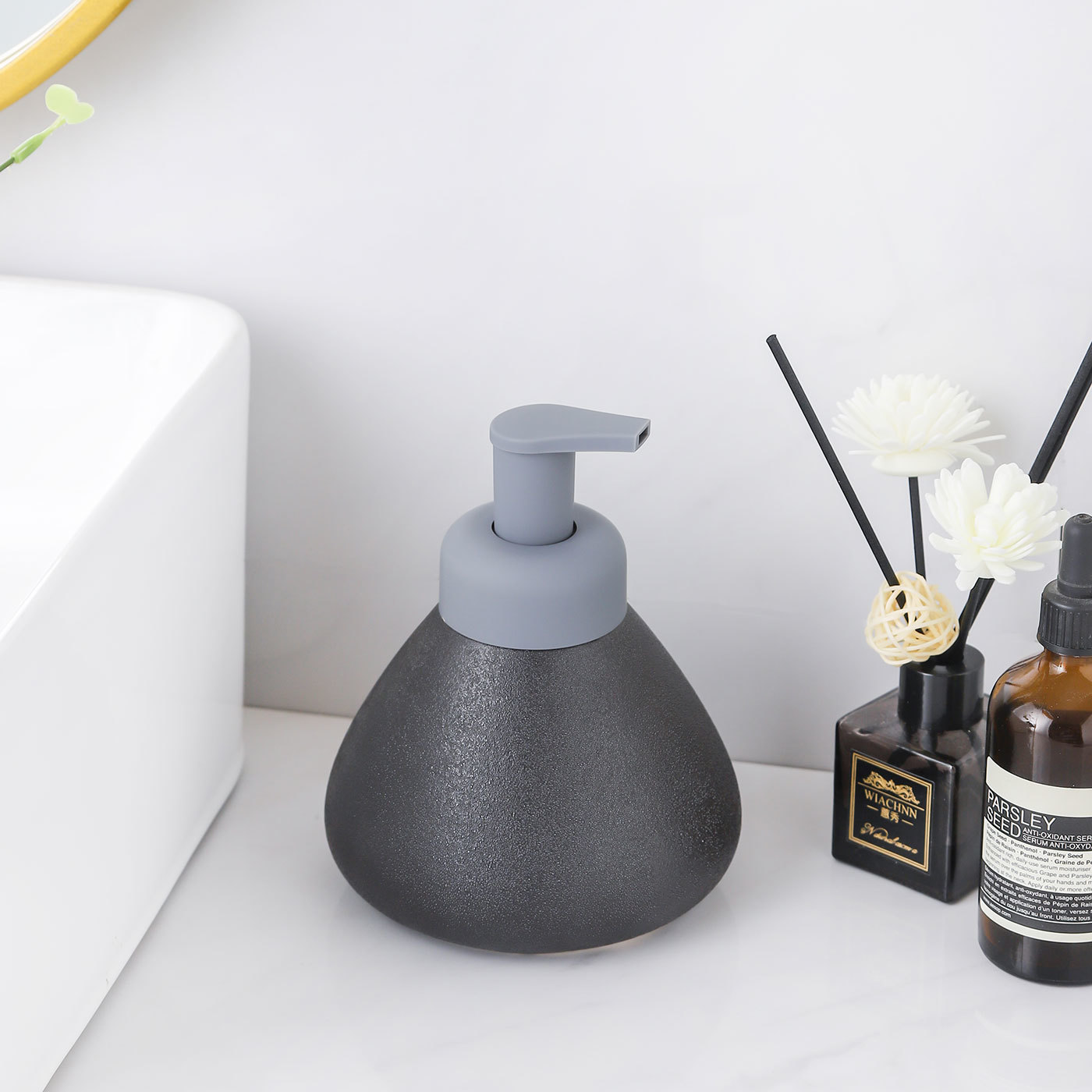 Press-Type Reusable Ceramic Hand Soap Dispenser for Home Bathroom Hotel Elegant Design Shampoo Body Wash Liquid Soap Bottle