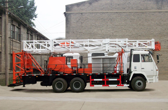 SX5256TXJUN464 (40T) dual engine mechanical workover rig