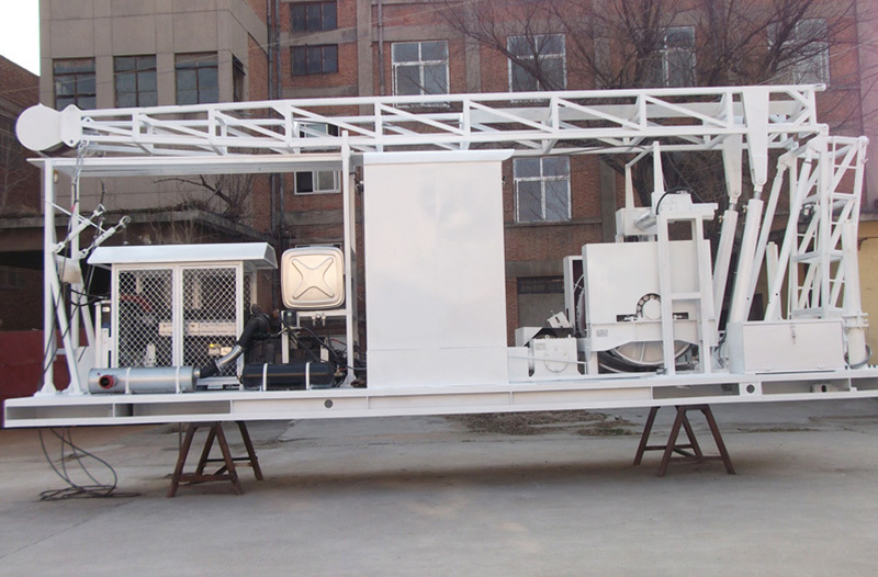 Crowbar type overhead pumping unit