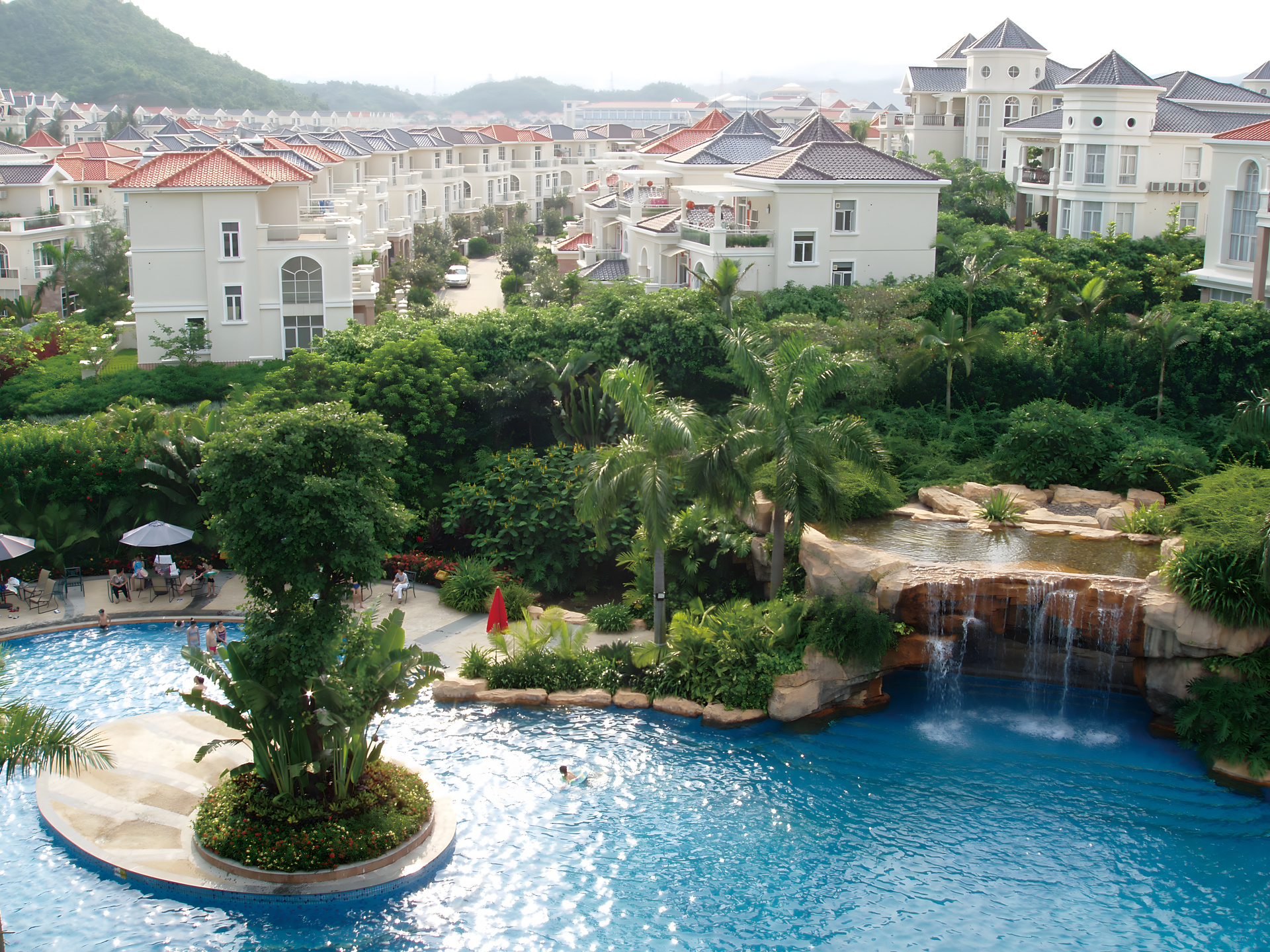 Tianhe Banshan Yongjing Garden Indoor Constant Temperature Swimming Pool