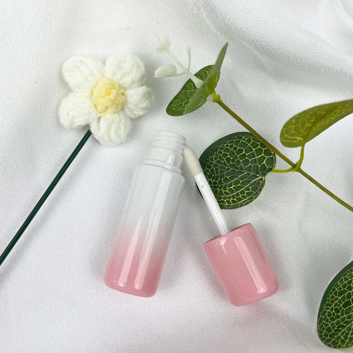 Lip gloss tube