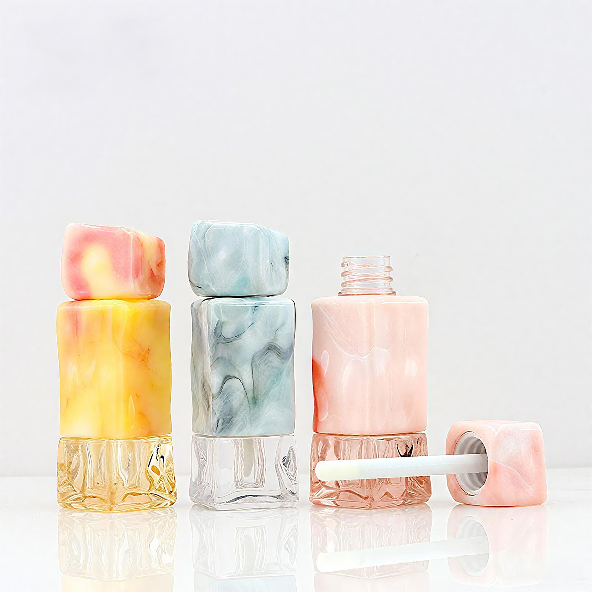 Lip gloss tube
