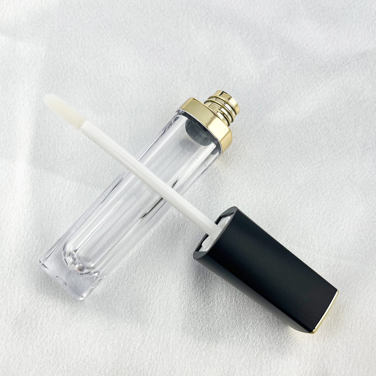 Lip gloss tube