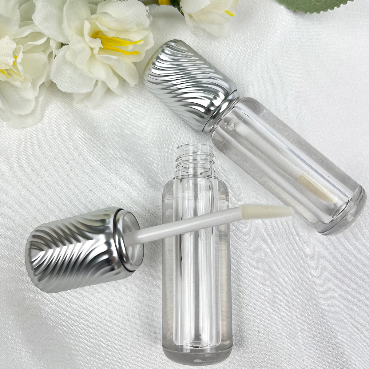 Lip gloss tube