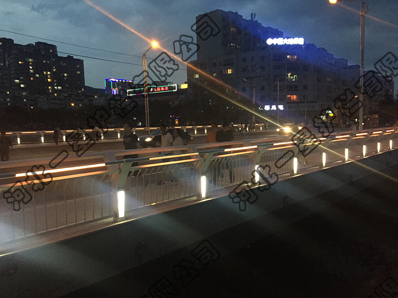 LED燈光橋梁景觀護欄