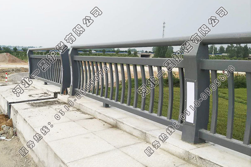 鋅鋼橋梁護欄