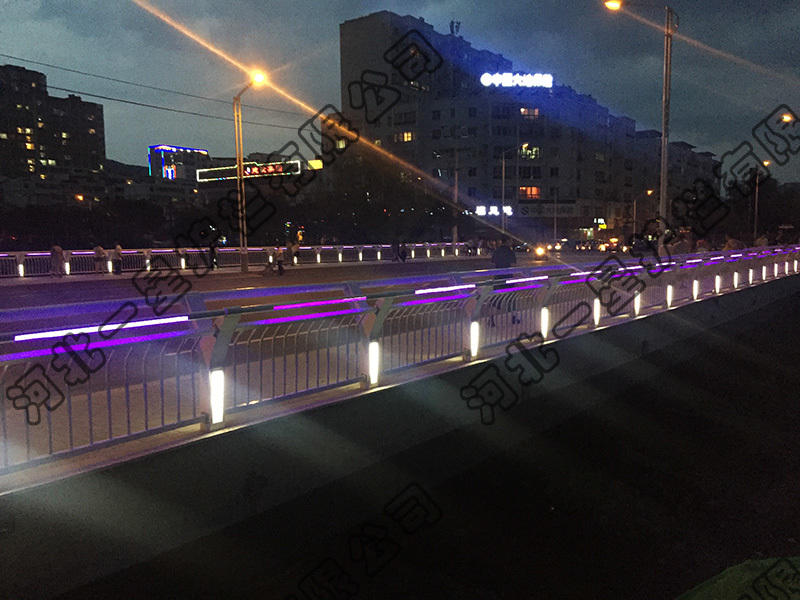 LED燈光橋梁景觀護欄