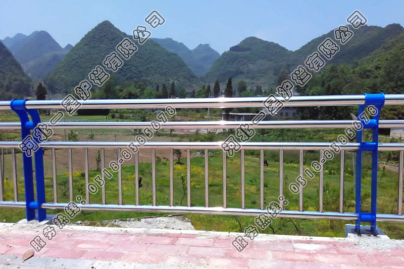 不銹鋼橋梁護(hù)欄