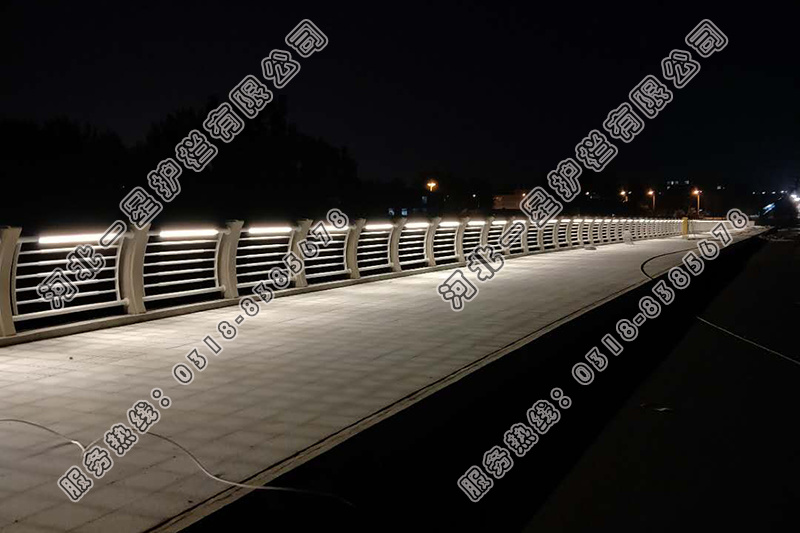 LED燈光橋梁護(hù)欄