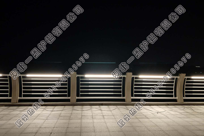 LED燈光橋梁護(hù)欄