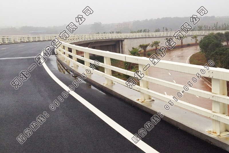 橋梁防撞護欄