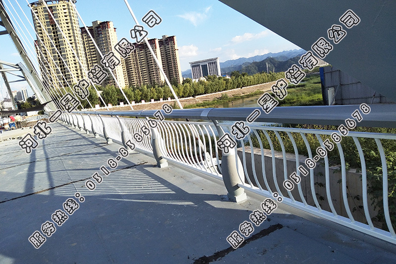 鍍鋅鋼制橋梁護欄