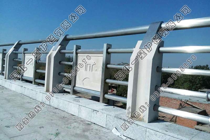 鑄造石景觀橋梁護(hù)欄