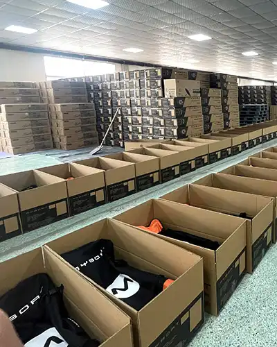 Packing and shipping Packing and shipping