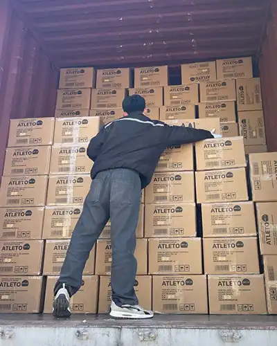 Packing and shipping Packing and shipping