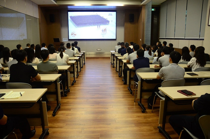 铭记历史 共鉴国威 —— 公司党总支组织全体党员及入党积极分子观看阅兵仪式 铭记历史 共鉴国威 —— 公司党总支组织全体党员及入党积极分子观看阅兵仪式