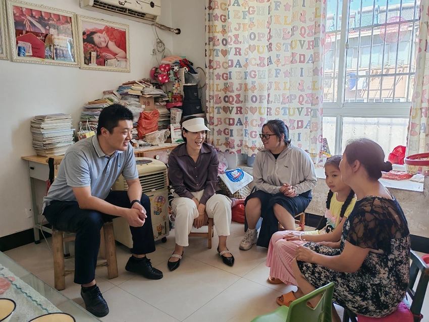 爱心助学结硕果 温情关怀暖人心 —— 智达石化走访看望受资助家庭困难学生 爱心助学结硕果 温情关怀暖人心 —— 智达石化走访看望受资助家庭困难学生