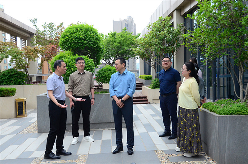 四川轻化工大学领导到公司进行访企拓岗活动 四川轻化工大学领导到公司进行访企拓岗活动