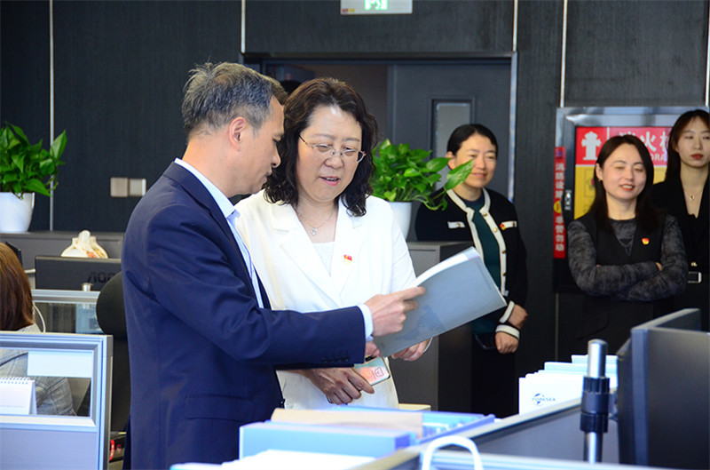 沈阳化工大学化工学院领导到公司开展访企拓岗活动 沈阳化工大学化工学院领导到公司开展访企拓岗活动