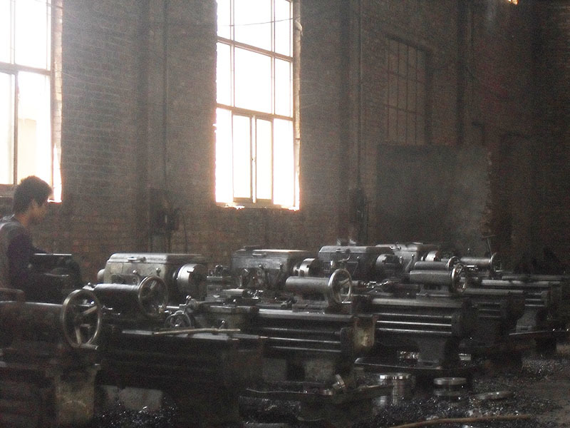 Ordinary lathe