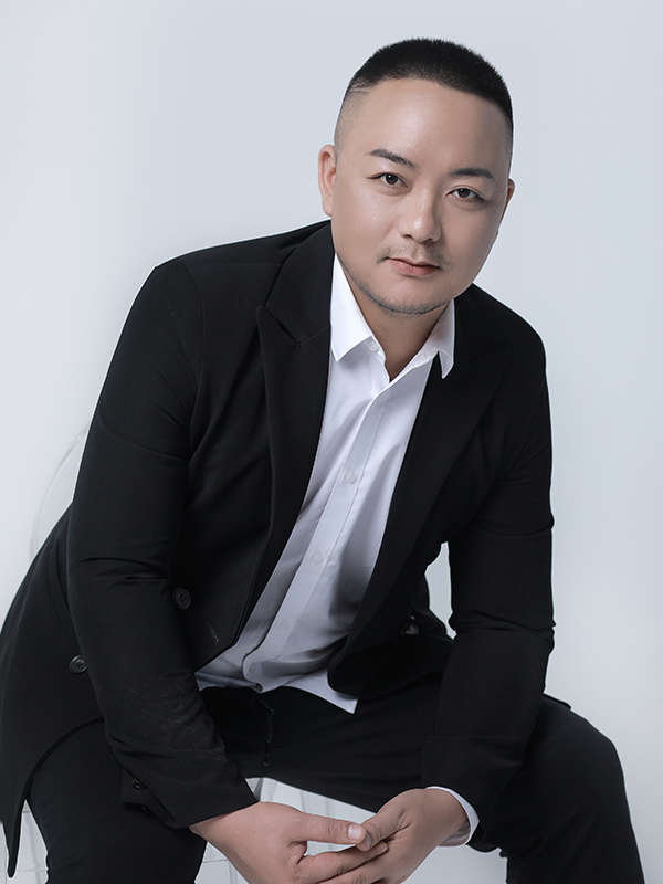 吴映 / Wu Ying