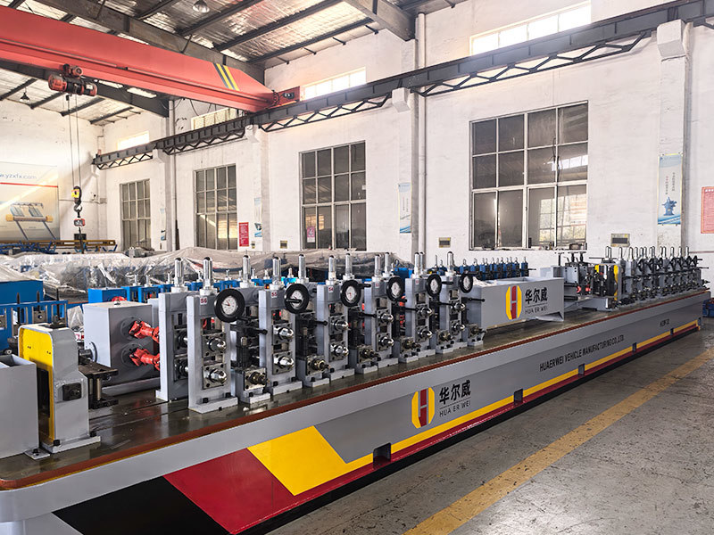 Welded pipe machine