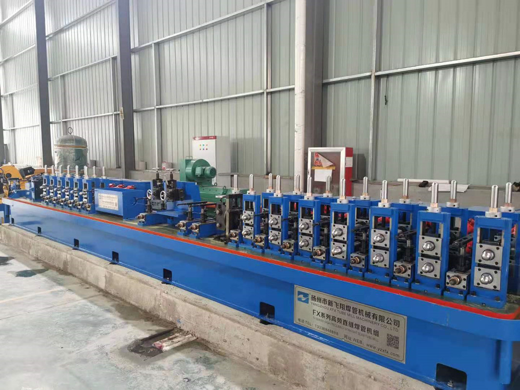 Welded pipe machine