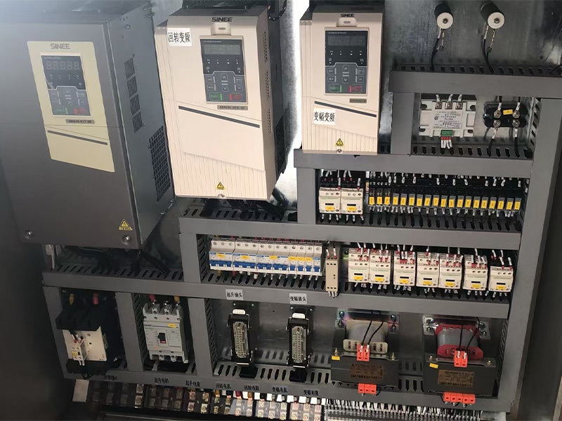 Equipo y tecnología