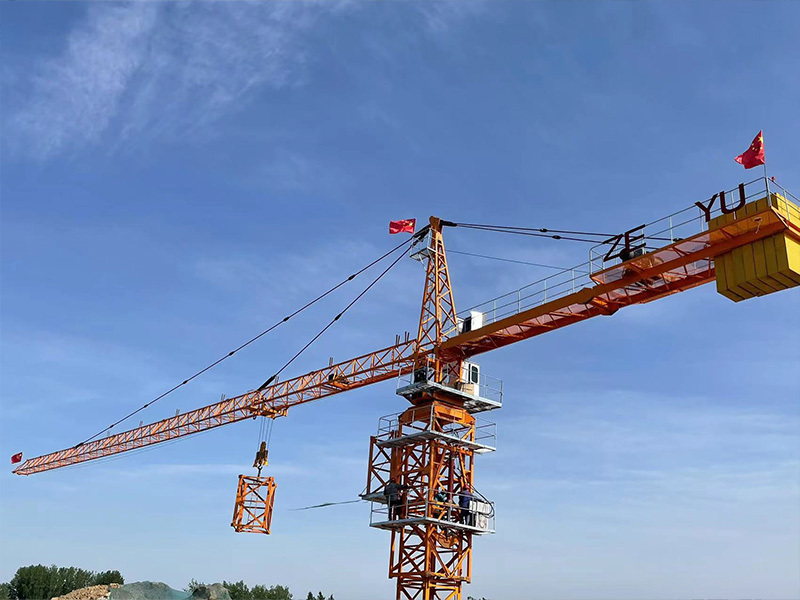 Grúa torre QTZ100(6010) Topkit