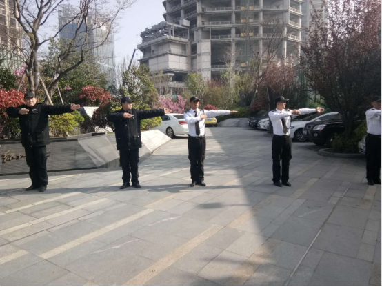 香梅保安日常訓(xùn)練--寧波綠地中心