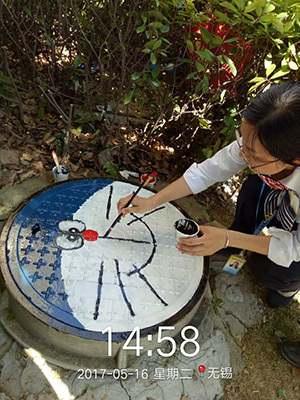 香梅人家員工齊心協(xié)力美化小區(qū)環(huán)境