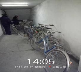 整治小區(qū)內(nèi)的“僵尸車”