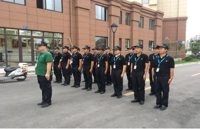 香墅嘉苑保安軍訓(xùn)