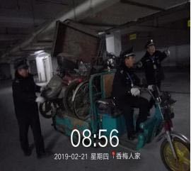 整治小區(qū)內(nèi)的“僵尸車”