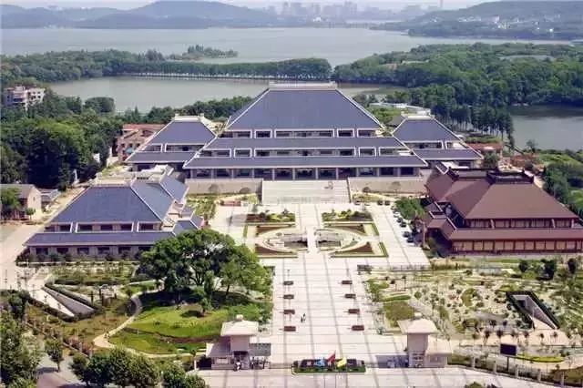 湖北省博物館