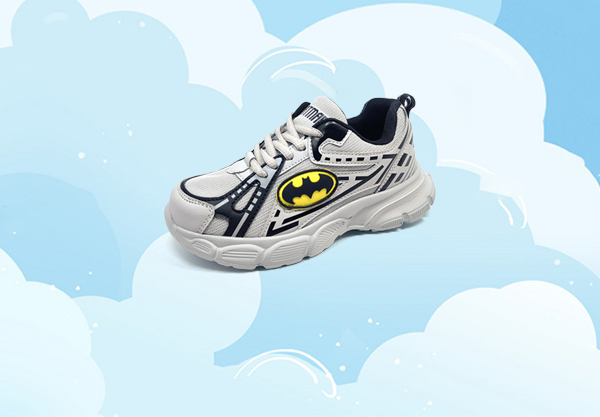 SPORT SHOES